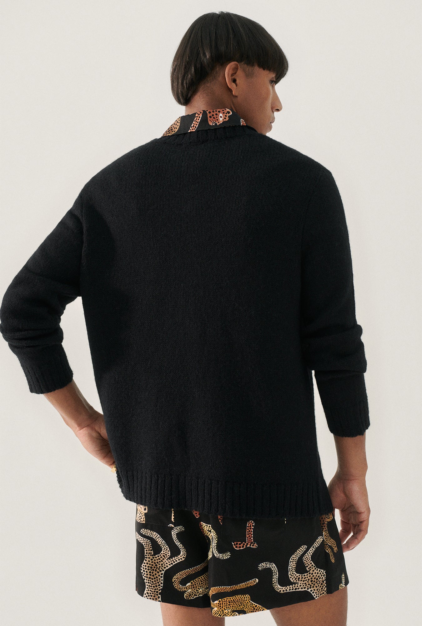 KNIT CREWNECK BLACK