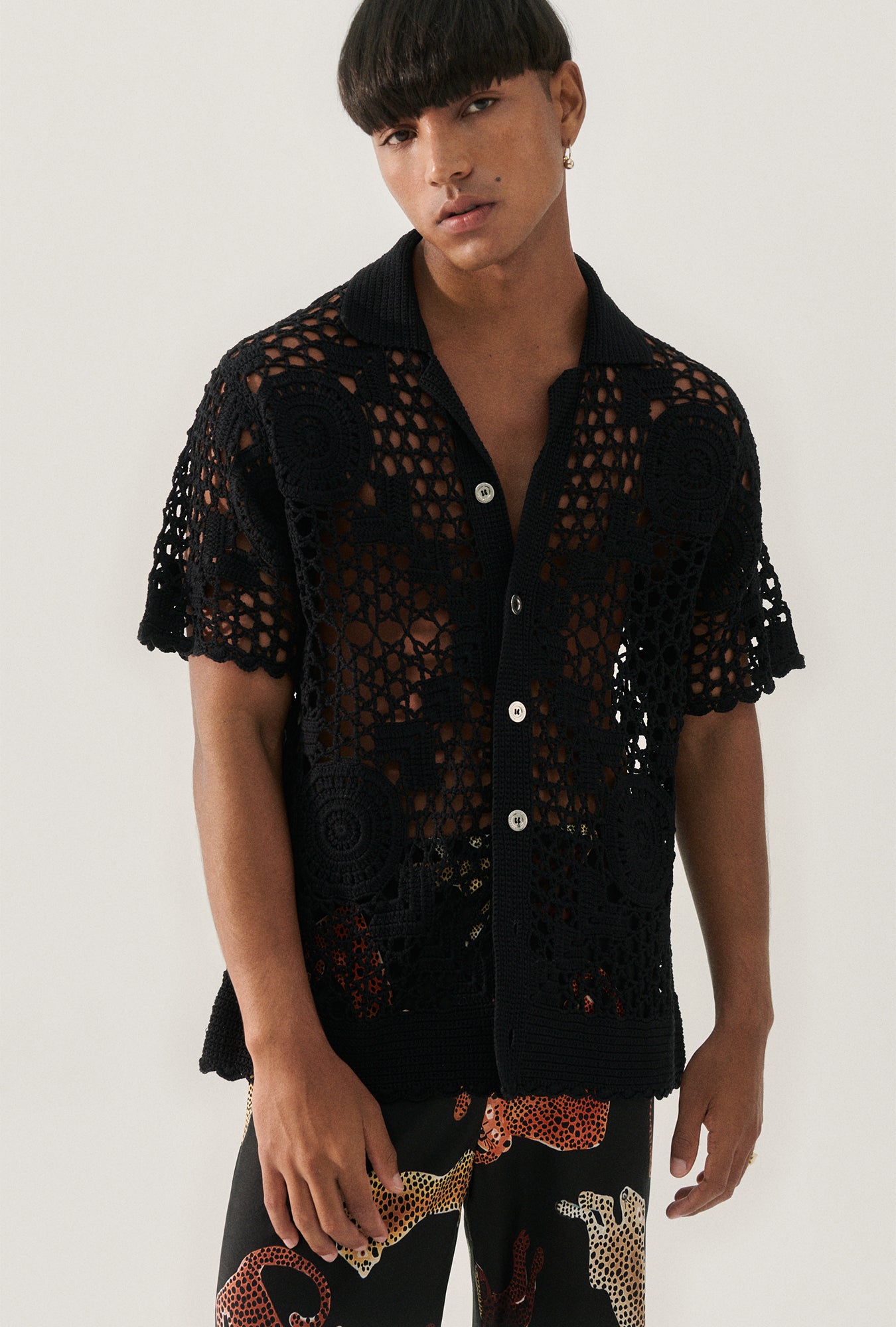 CHEMISE GRAND-PÈRE AU CROCHET NOIR