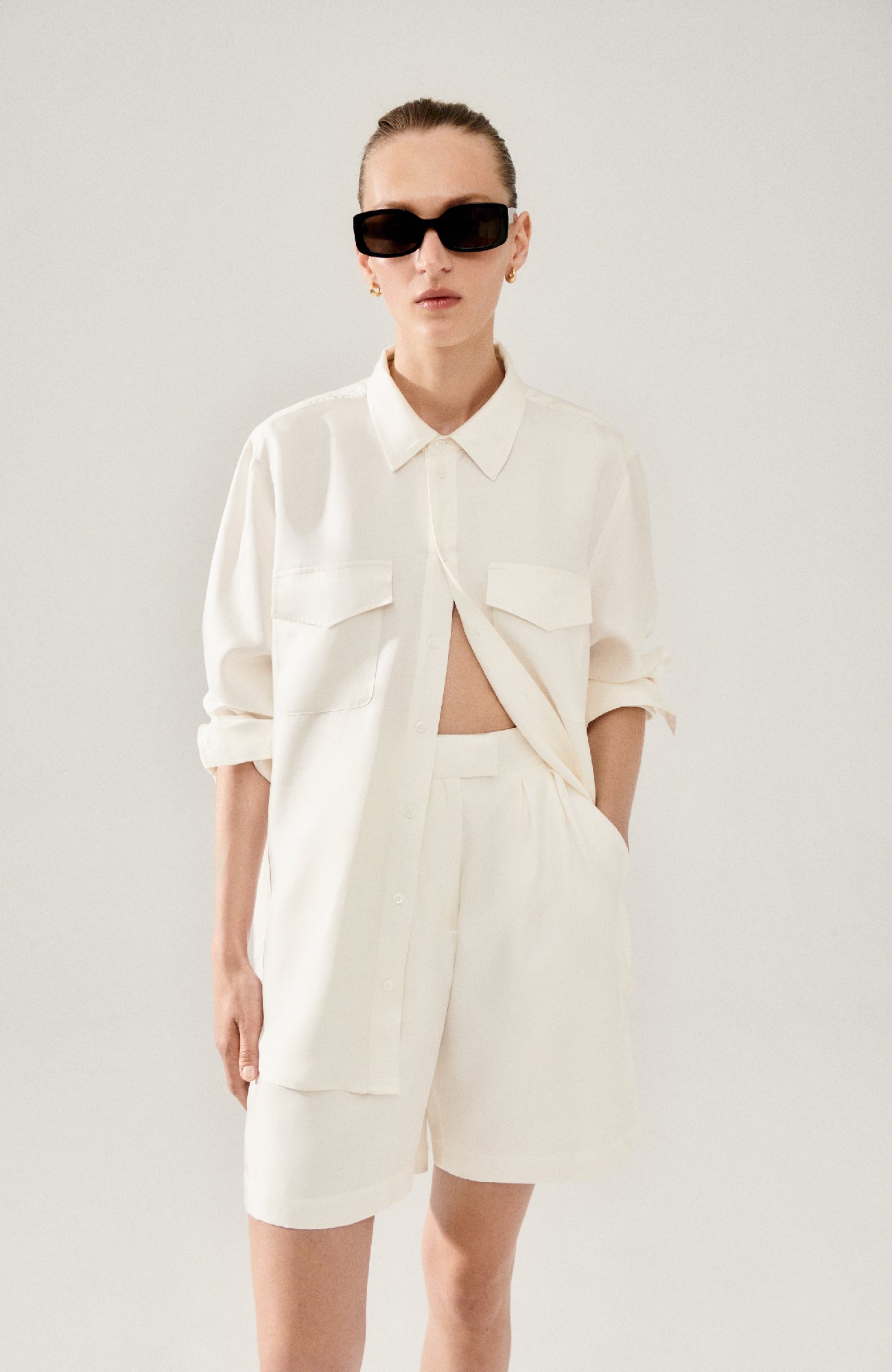 TWILL DOUBLE PLEATED SHORTS WHITE