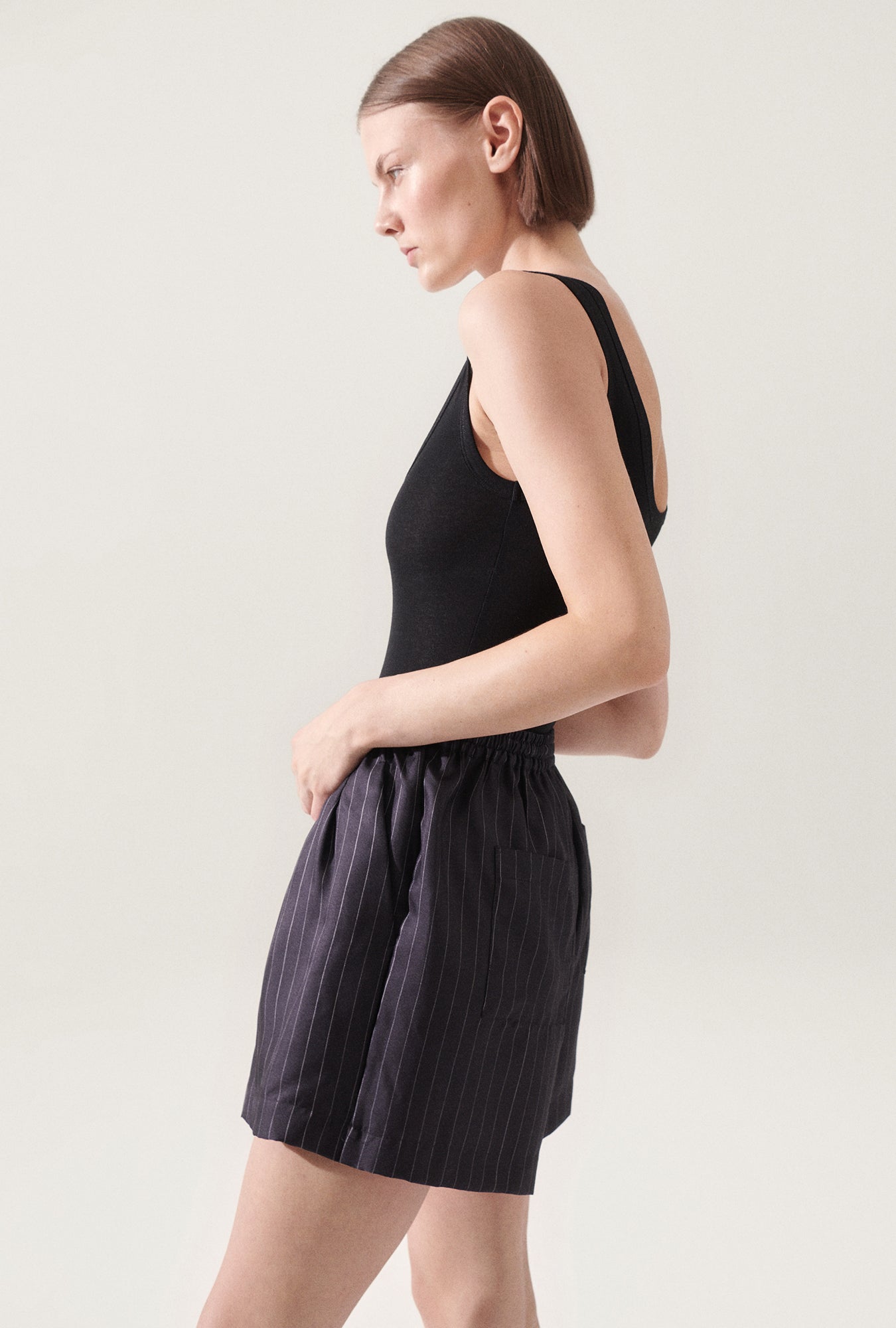 SHORT TWILL SLOUCH PINSTRIPE NOIR / BLANC