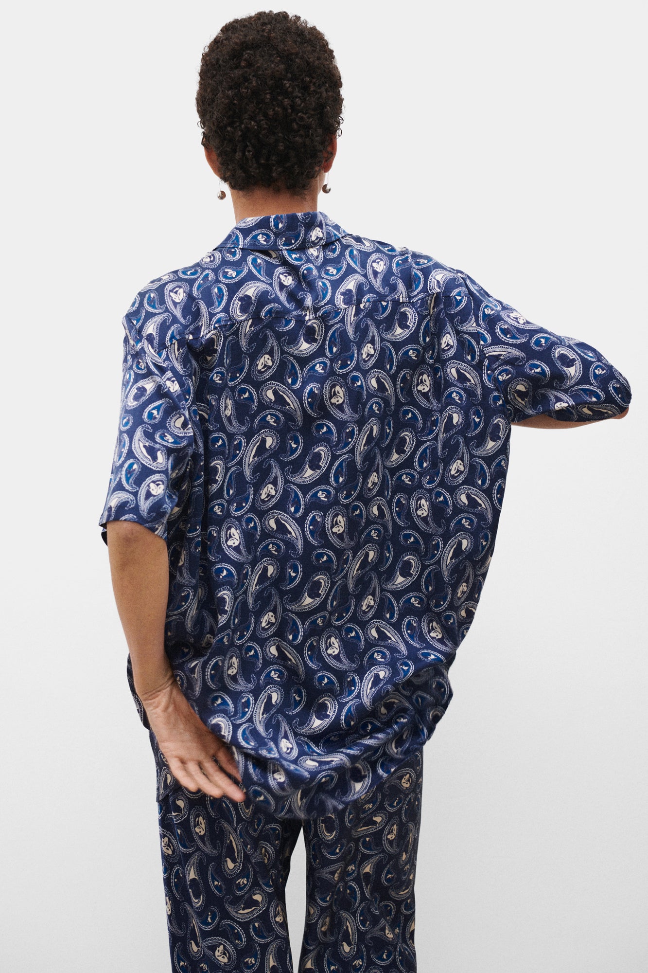 SHORT SLEEVE BOYFRIEND SHIRT HOUNDS PAISLEY