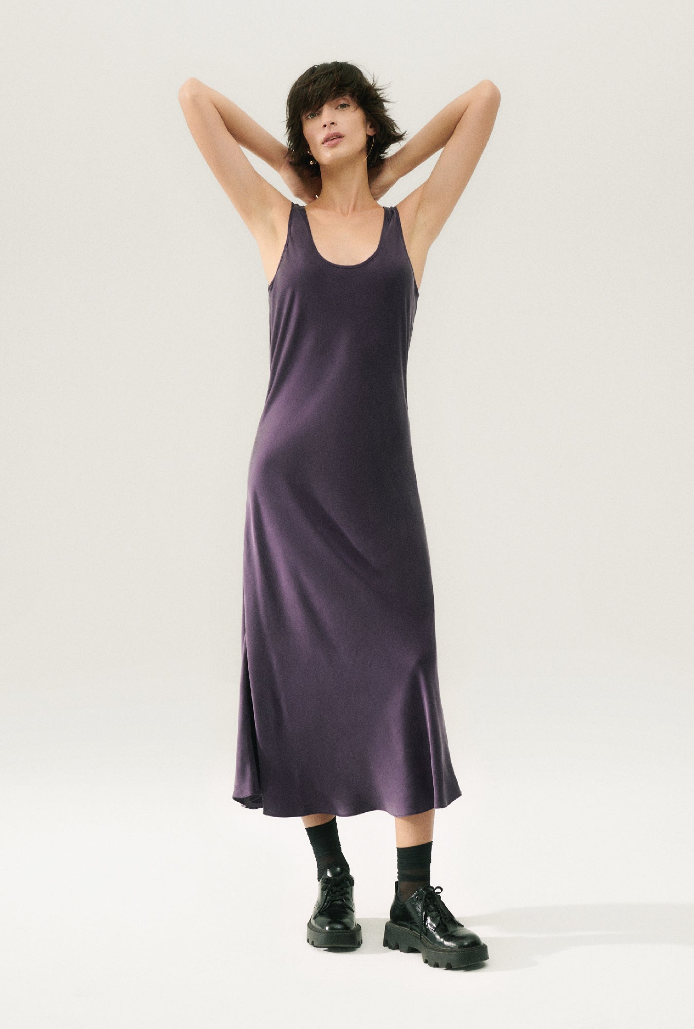 SCOOP NECK DRESS BLACKBERRY