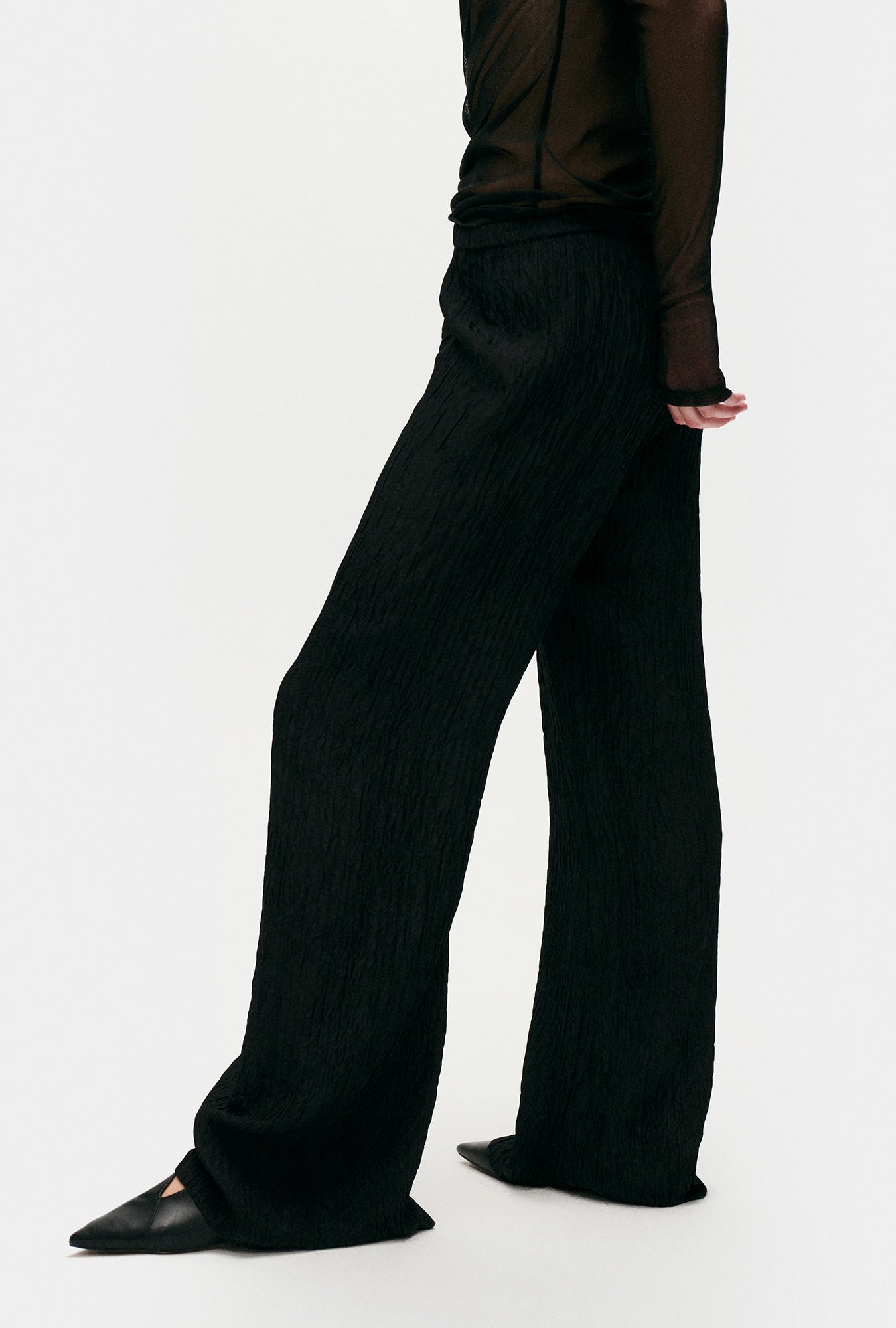 PANTALON FLARE CRINKLE NOIR