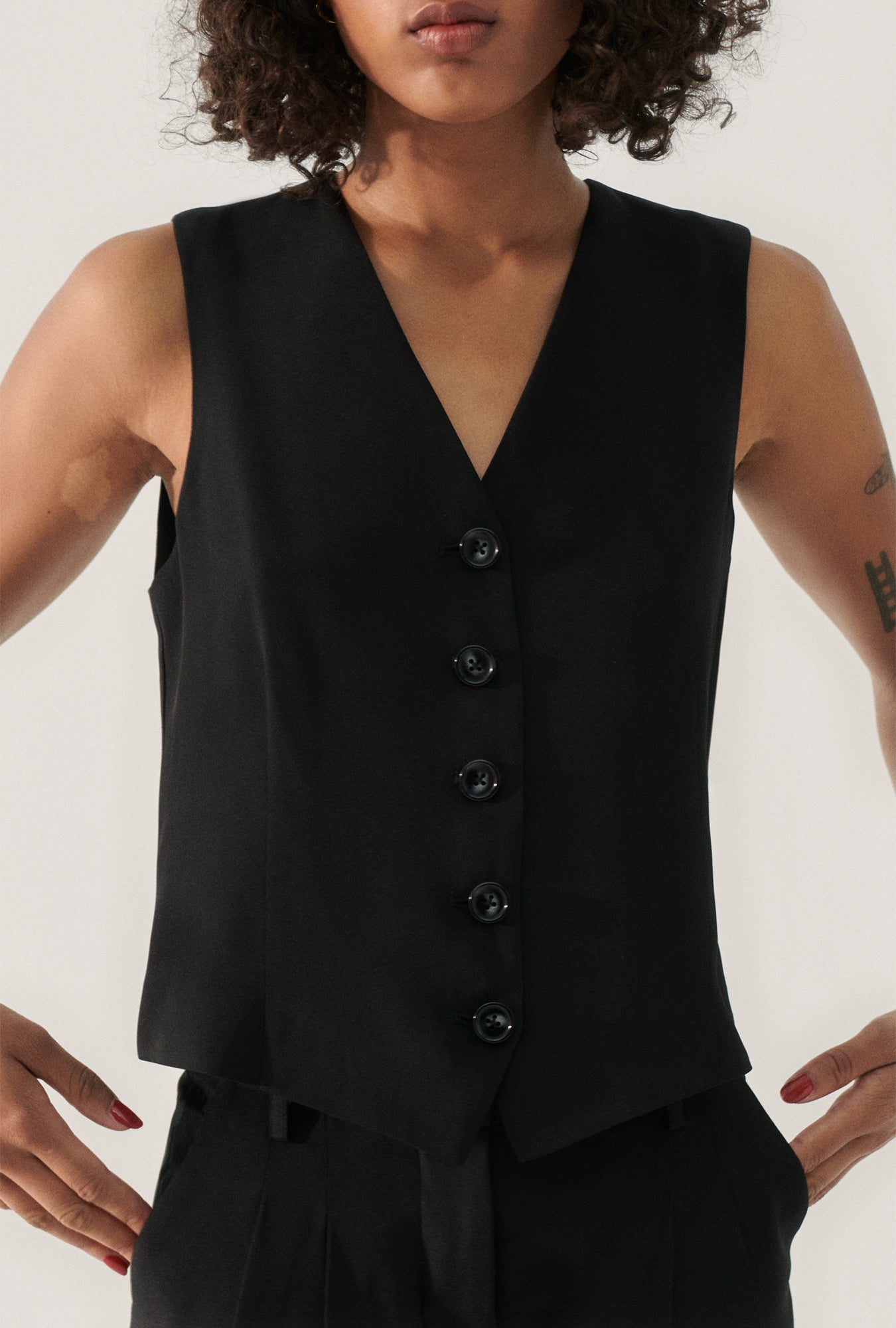 CDC VEST BLACK